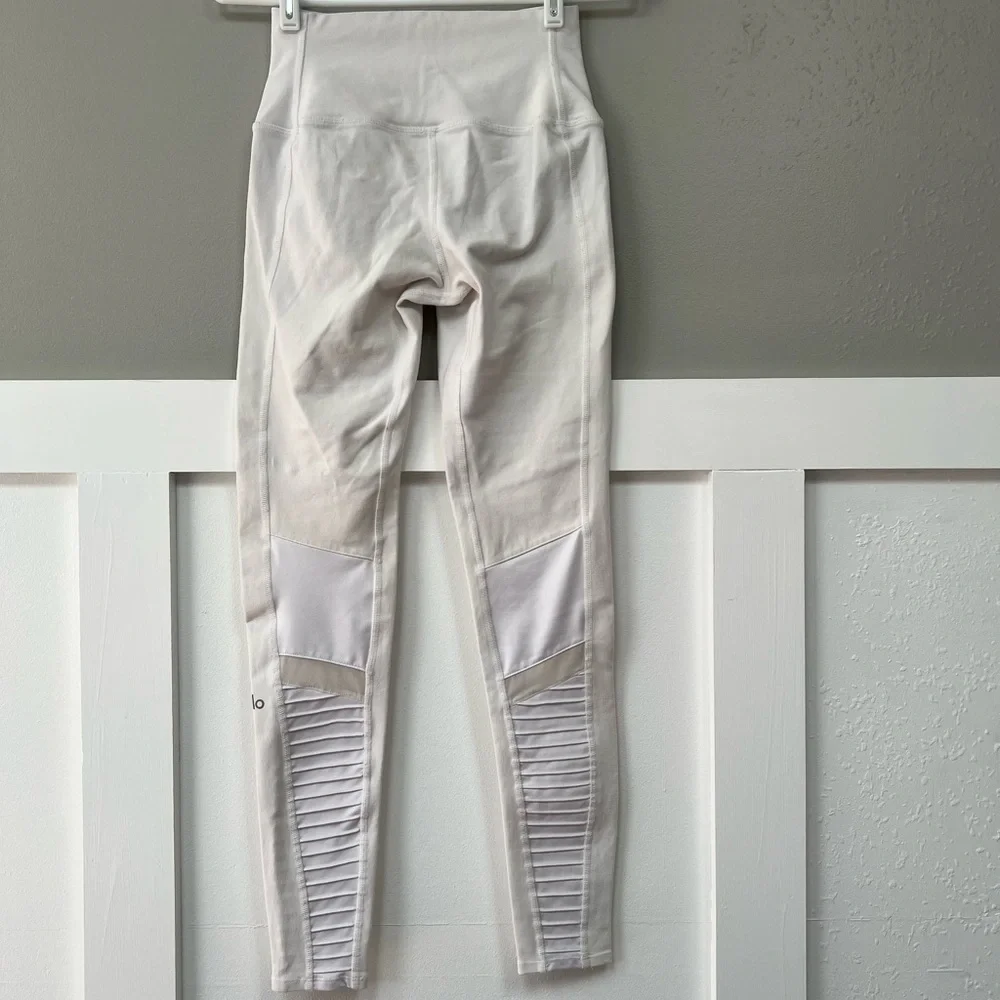 Alo High-Waist Moto Legging in White/White Glossy